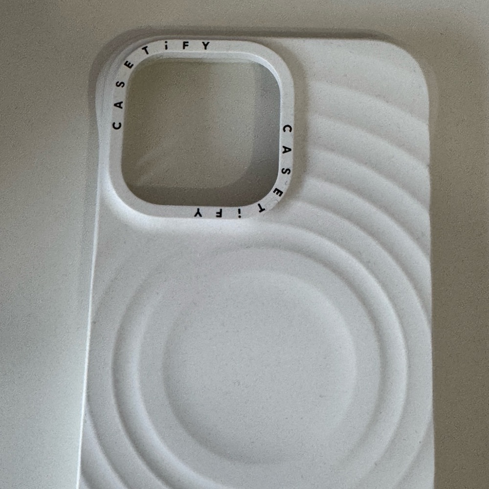 CASETiFY Ripple Case - Picture 5 of 5